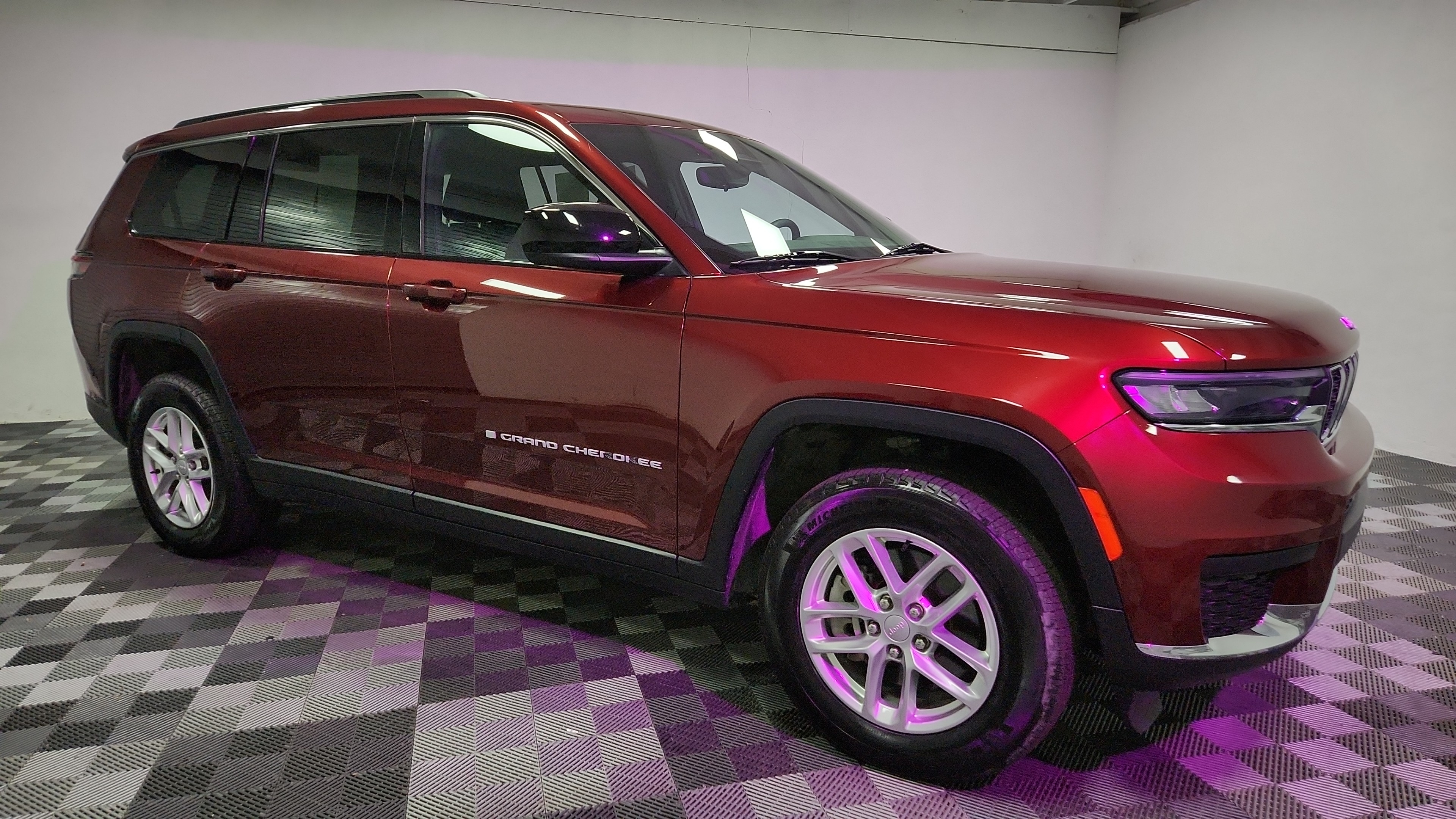 2024 Jeep Grand Cherokee L Laredo's photo