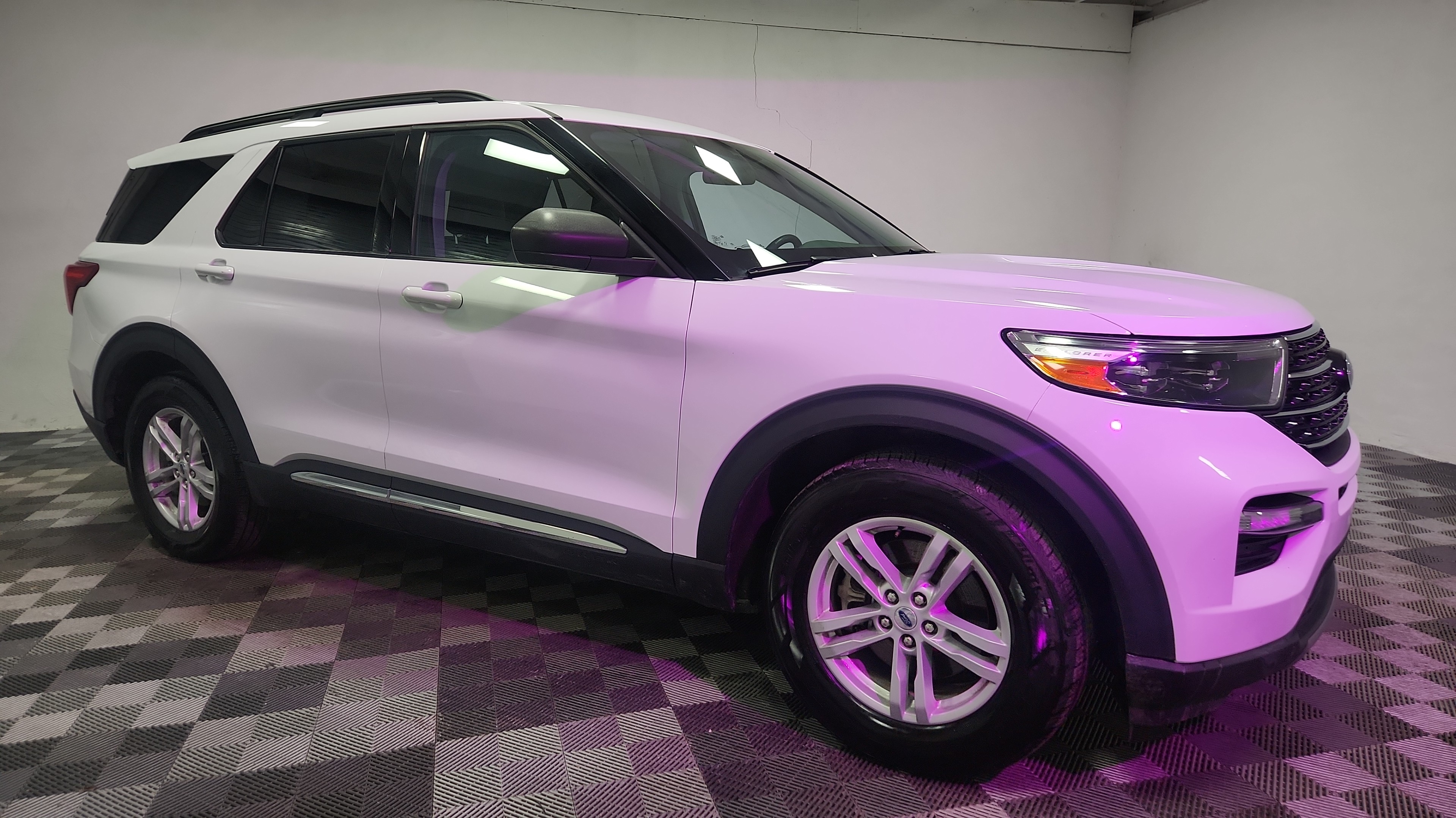 2024 Ford Explorer XLT RWD's photo