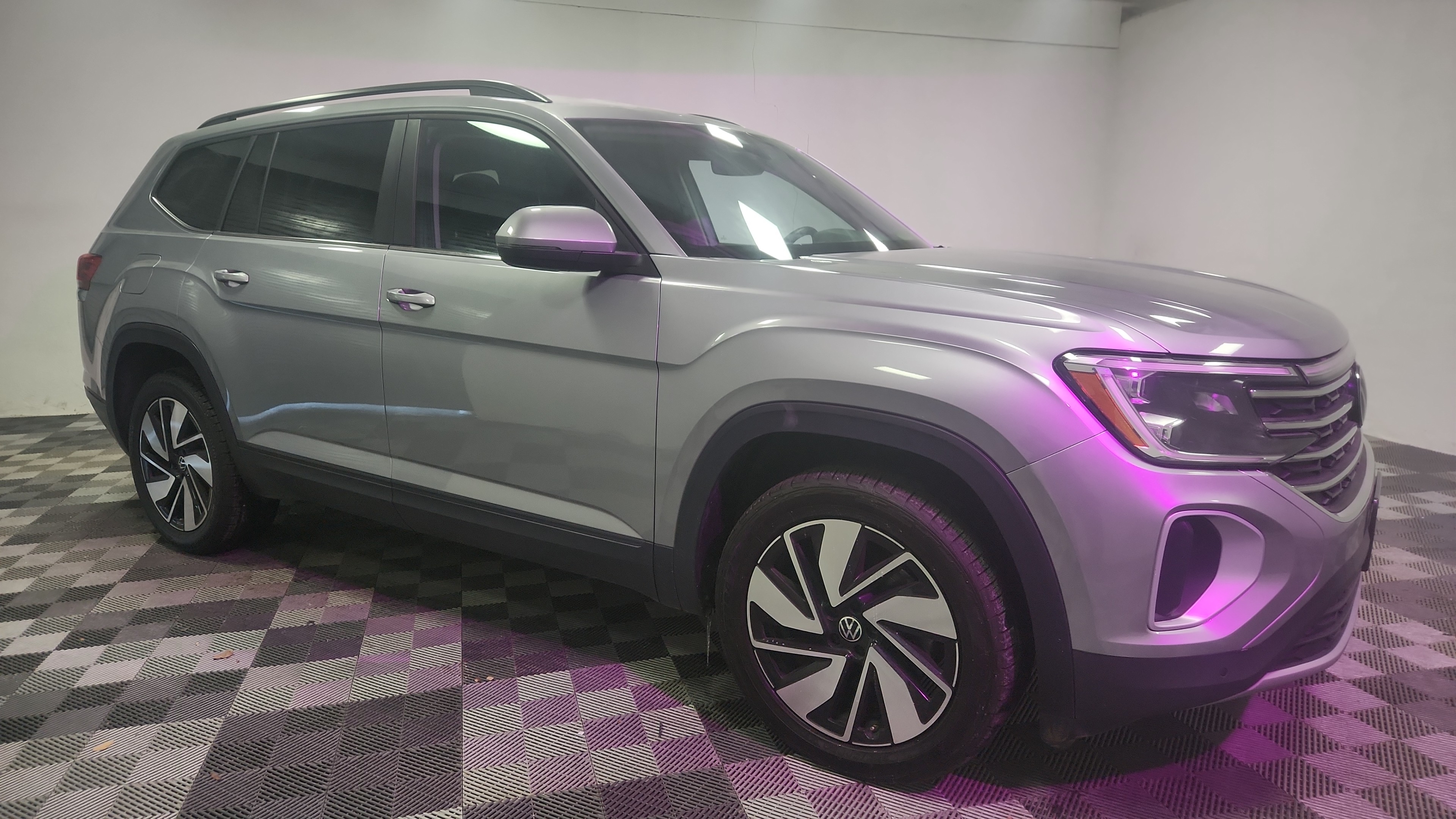 2024 Volkswagen Atlas SE w/Tech