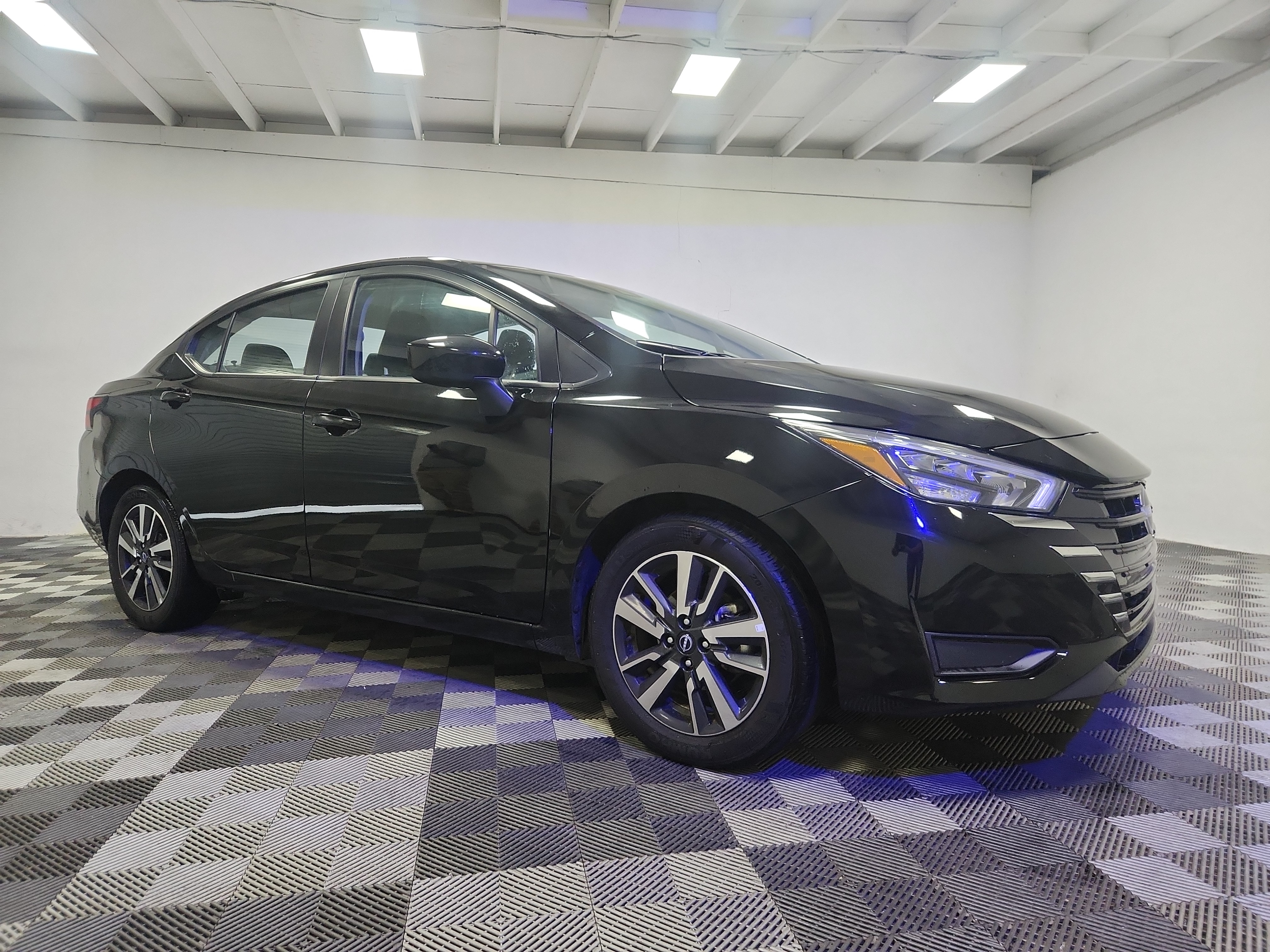 2025 Nissan Versa Sedan