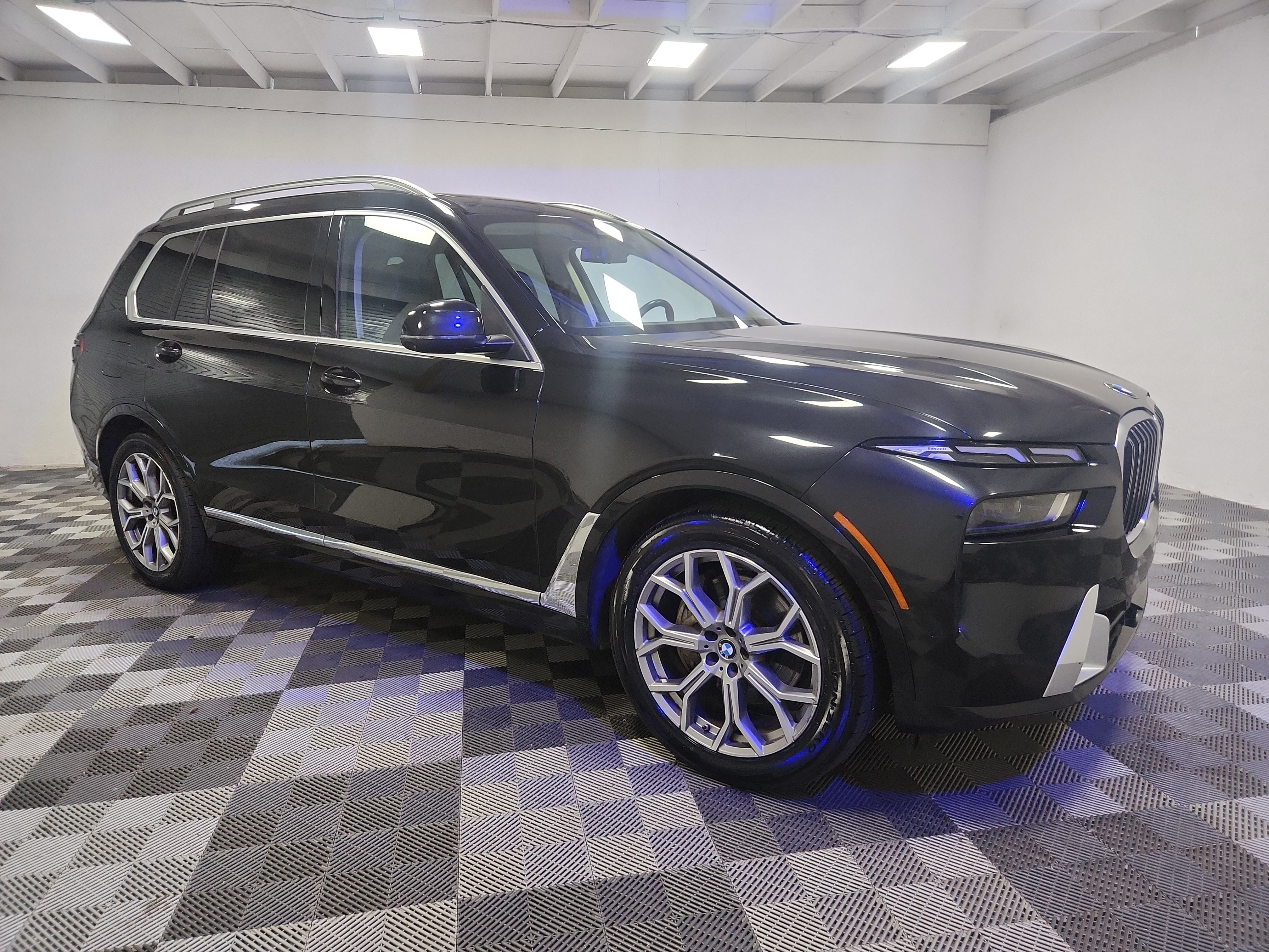 2025 BMW X7