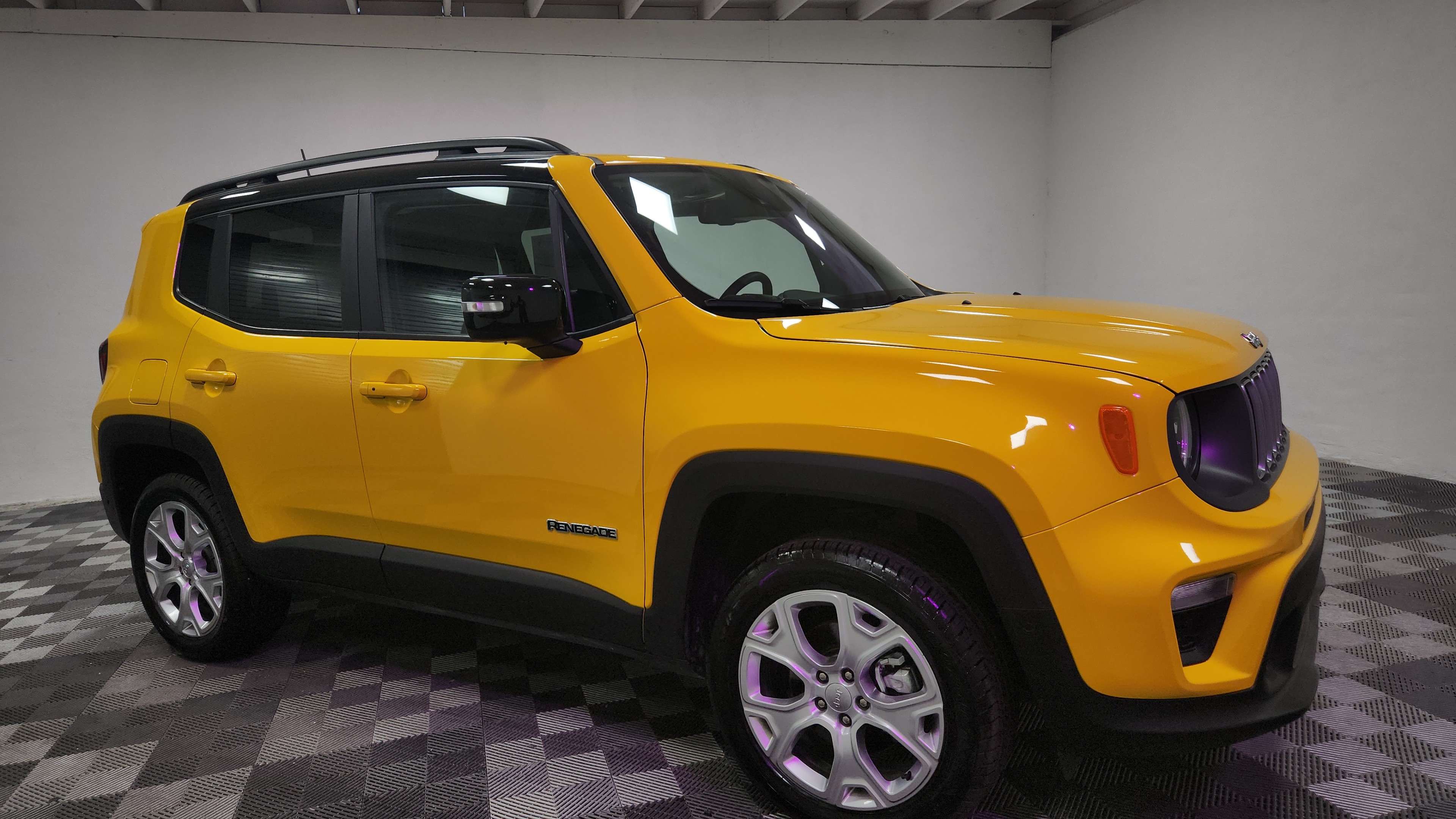 2023 Jeep Renegade Limited's photo